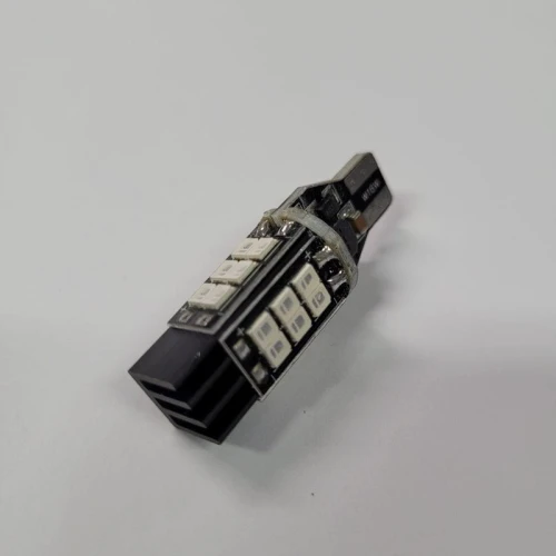 zarowka-led-canbus-w16w-24smd-czerwona_01.jpg